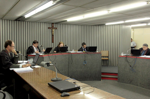 Acusado de traficar LSD, ecstasy, cocaína e maconha deve permanecer preso