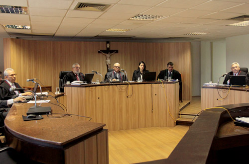 Vítima de erro médico deve receber R$ 20 mil de indenização