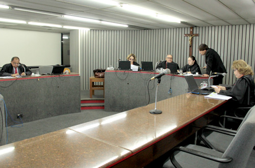 Unimed é condenada a pagar R$ 20 mil por negar tratamento a paciente com câncer