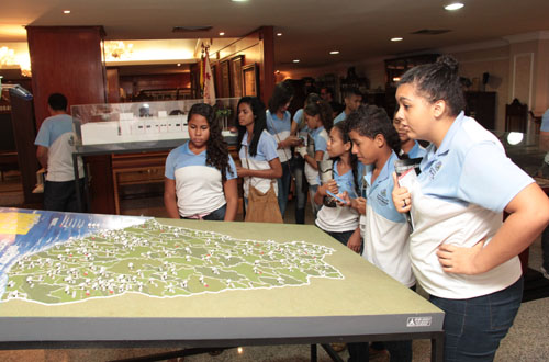 Estudantes de escolas municipais conhecem o Tribunal de Justiça