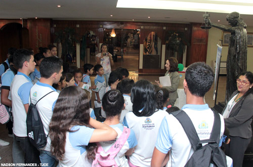Estudantes de escolas municipais e estaduais visitam o Tribunal de Justiça