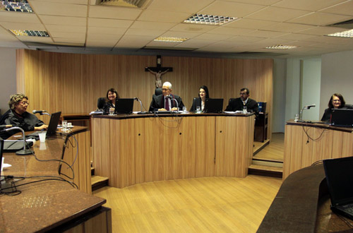 Unimed é condenada a pagar R$ 30 mil por negar cirurgia para grávida