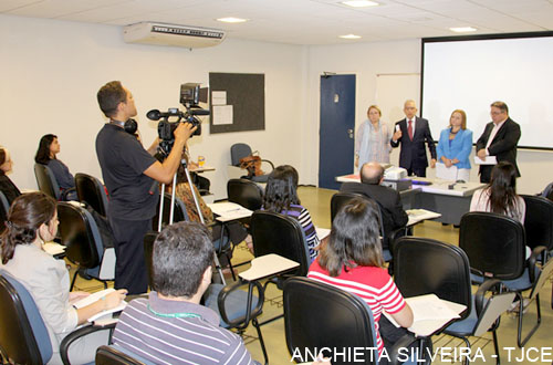 Desembargadora Sérgia Miranda faz abertura de curso sobre Lei Maria da Penha