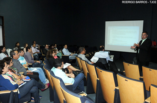 Diretoria do Fórum avalia fatores que podem otimizar prestação de serviços