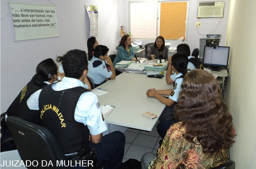 Juizado da Mulher e Ronda Maria da Penha traçam ações para combater violência