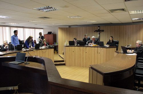 Acusados de tentar matar casal em Acopiara devem permanecer presos