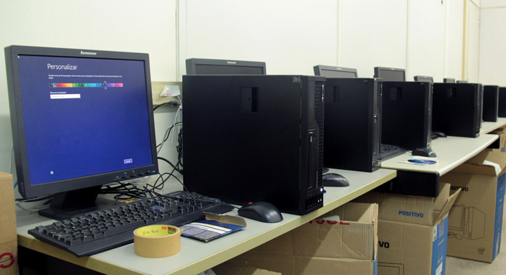 Judiciário cearense recebe 896 computadores do CNJ