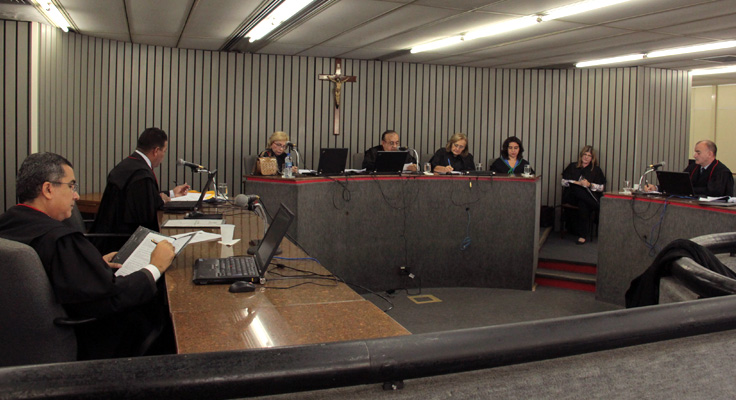 Vereador envolvido no “escândalo das vassouras” deve permanecer afastado do cargo