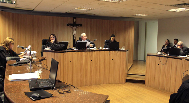 Acusado de tráfico de drogas interestadual deve permanecer preso