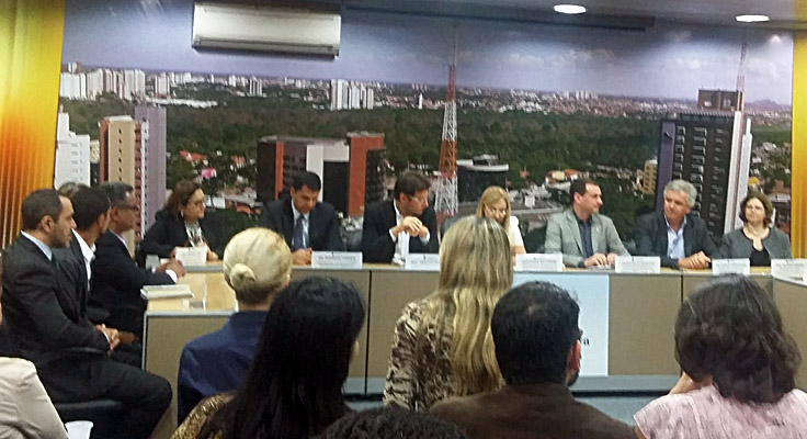 Desembargadora Vilauba Lopes participa de audiência na Assembleia Legislativa