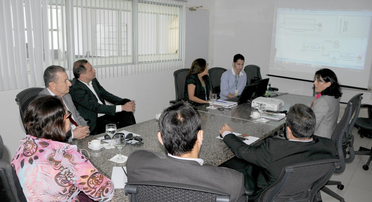 Sistema de envio eletrônico de documentos é apresentado aos juízes da área criminal