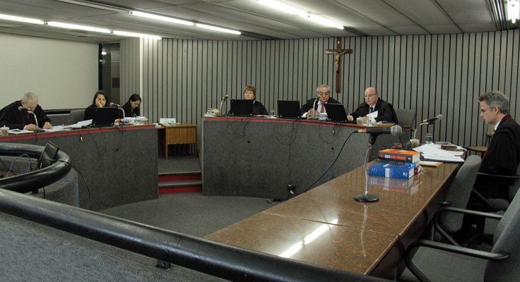 Irmãs que tiveram casa incendiada devem ser indenizadas