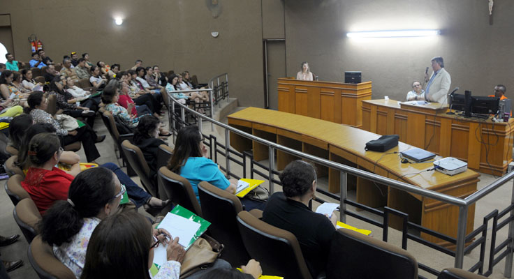 Vara de Penas Alternativas promove debate sobre inclusão de apenados e violência