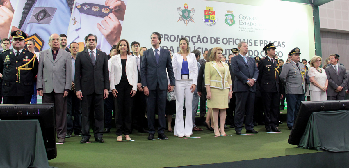 Presidente do TJCE prestigia solenidade de  promoção de policiais e bombeiros militares