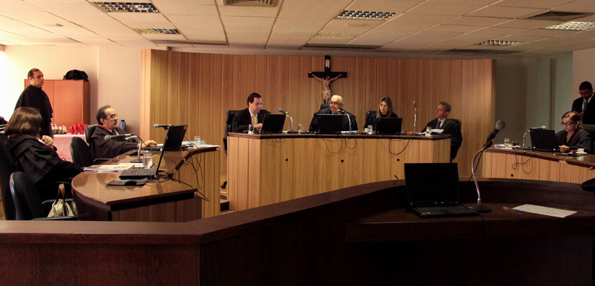 Viúva que teve negado pagamento de seguro deve receber R$ 10 mil de indenização