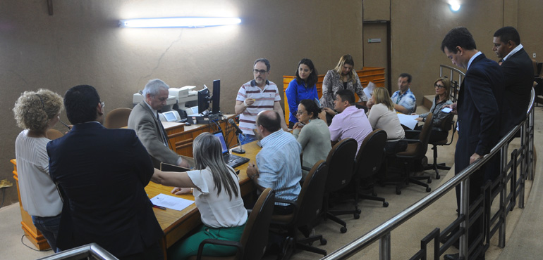 Varas do Júri de Fortaleza sorteiam jurados que atuarão em 2016