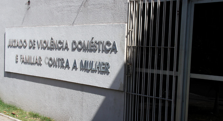 Juizado da Mulher julga 1.296 processos durante 2015