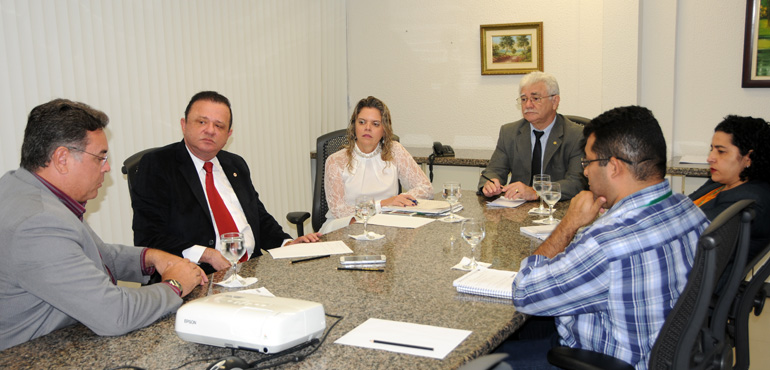 Fórum e OAB discutem melhorias para as secretarias judiciárias de Família