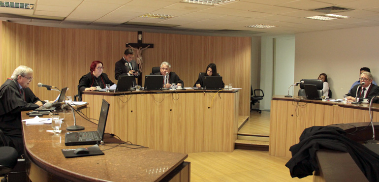 Acusados de traficar 370 kg de  maconha devem permanecer presos