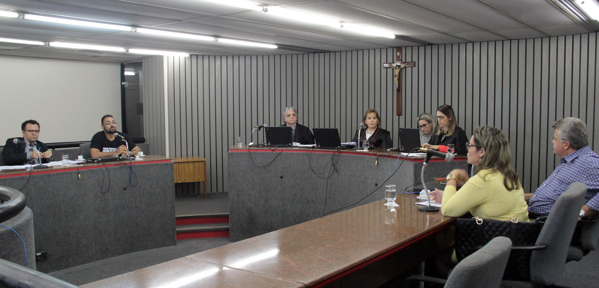 TJCE realiza audiência de conciliação entre agentes de saúde e Município de Pacatuba