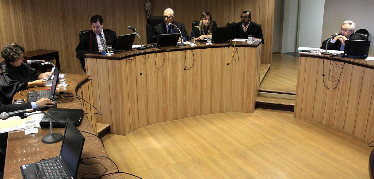 Unimed deve pagar multa de R$ 132 mil  por descumprir decisão judicial