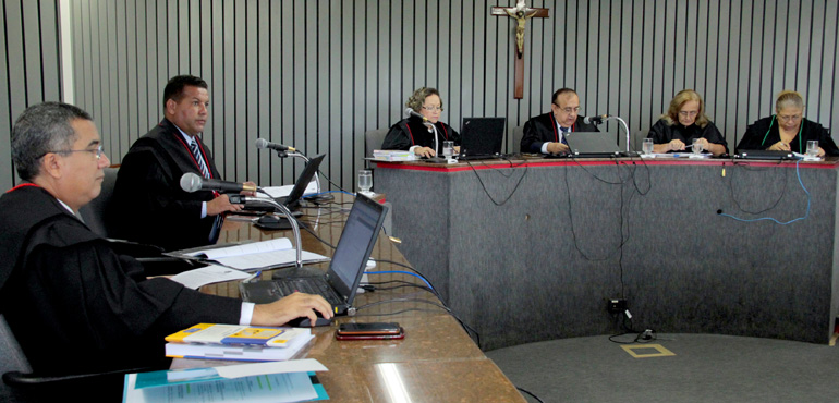 Cliente que teve o nome negativado ilegalmente deve receber R$ 10 mil de indenização