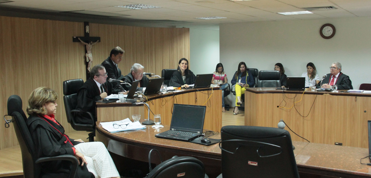 Preso em flagrante com 50 kg de maconha tem habeas corpus negado