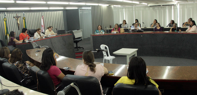 Presidente da Cejai recebe conselheiros tutelares e representantes de abrigos de Fortaleza