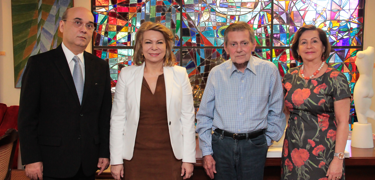 Presidente do TJCE visita chanceler Aírton Queiroz