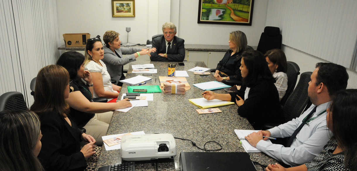 II Mutirão do Pai Presente é tema de reunião no Fórum Clóvis Beviláquia