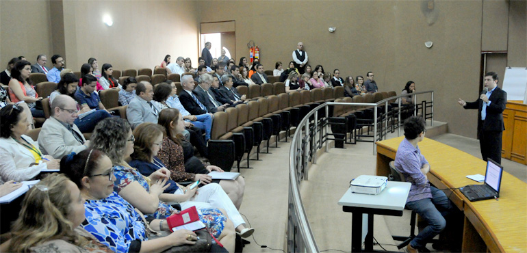 Juízes e diretores de secretaria discutem propostas de metas do CNJ para 2017