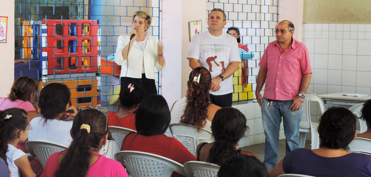 “Pai Presente” atende mais de 100 pessoas em escola pública da Capital neste fim de semana
