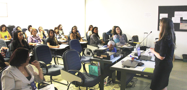 Esmec inicia curso Facilitadores da Oficina da Parentalidade