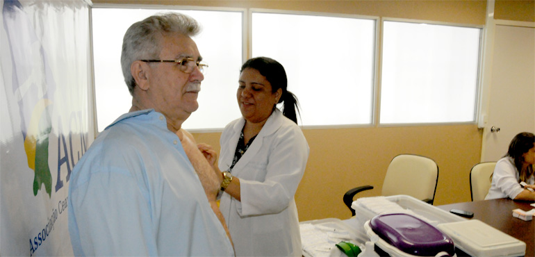 Vacinação contra gripe H1N1 é disponibilizada  no Fórum Clóvis Beviláqua