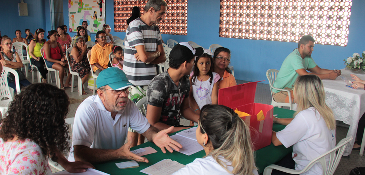 Mutirão emite certidões de nascimento e reconhecimentos de paternidade em escola da Capital