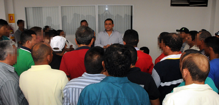 Audiência leva 40 apenados ao Fórum para participarem do projeto Aprendizes da Liberdade