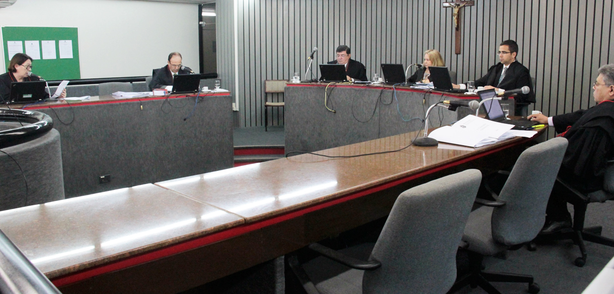 Desembargadores da 1ª Câmara Criminal  julgaram 2.600 processos em 2016