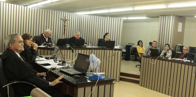 Acusado de roubar casa no Eusébio tem liberdade negada