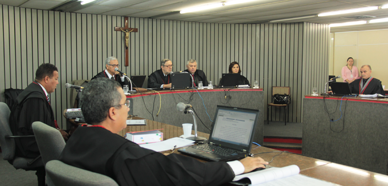 Policiais acusados de participar da Chacina da Messejana têm habeas corpus negados
