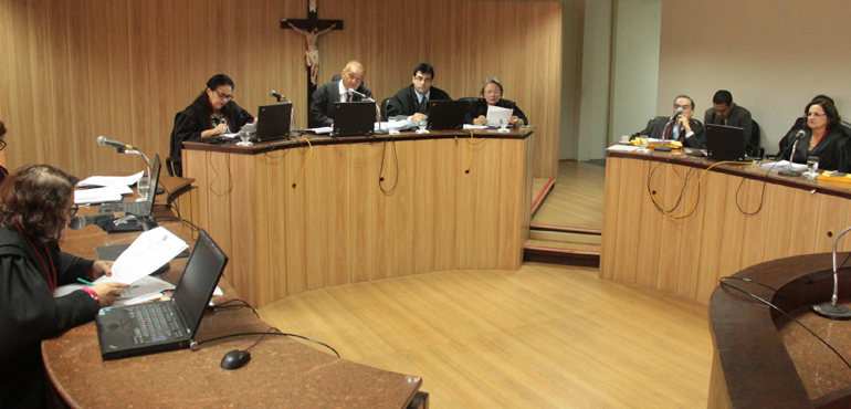 Decisões obrigam Instituto Vale do Coreaú a indenizar duas alunas que tiveram curso interrompido