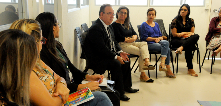 Juízes, promotores e defensores estudam medidas para implementar Núcleo de Justiça Restaurativa