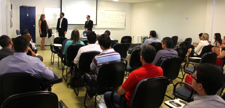 Representante da Enfam inicia acompanhamento pedagógico do Curso de Formação