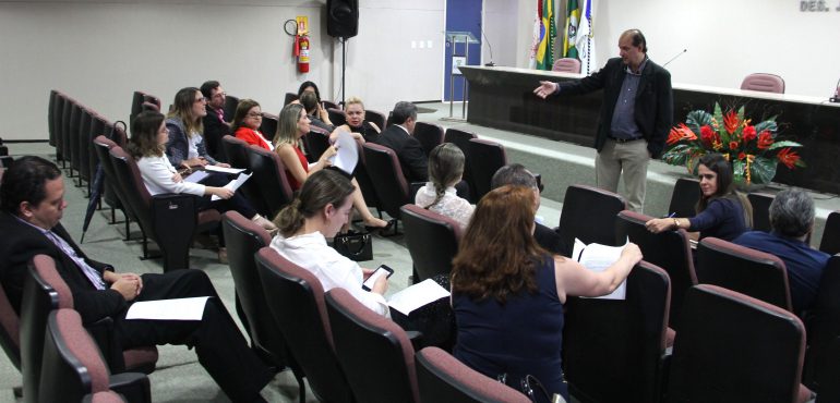 Comitê define padronização de relatórios médicos nas demandas judiciais da saúde