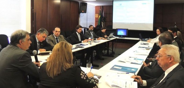 Coordenador da Esmec participa, em Brasília, de reunião sobre novo modelo de educação continuada