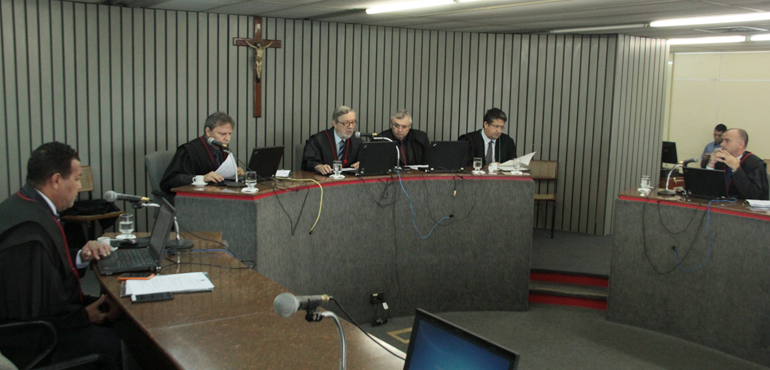 Acusada de traficar drogas e munições em Itaitinga deve permanecer presa