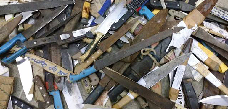 Tribunal de Justiça envia 3.500 armas brancas para incineração