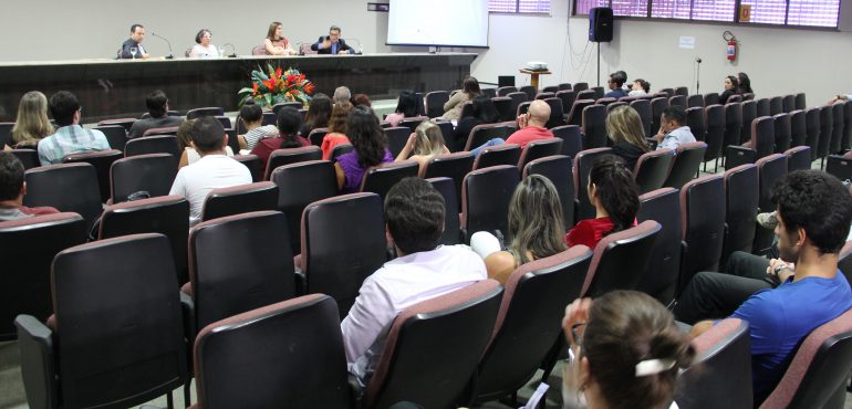 Mesa redonda: Procurador da República fala da importância de se construir consensos na área ambiental