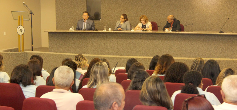 Lançamento do projeto “Anjos da Adoção” marca início do II Seminário da Infância e da Juventude