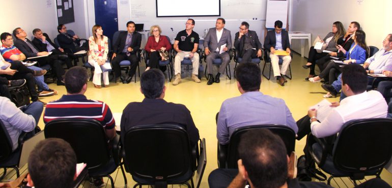 Secretários estaduais, delegados e outras autoridades falam sobre segurança pública e comunicação no Curso de Formação da Esmec