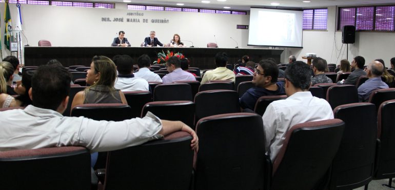 Desembargador Heráclito Vieira abre curso sobre Direito à Saúde